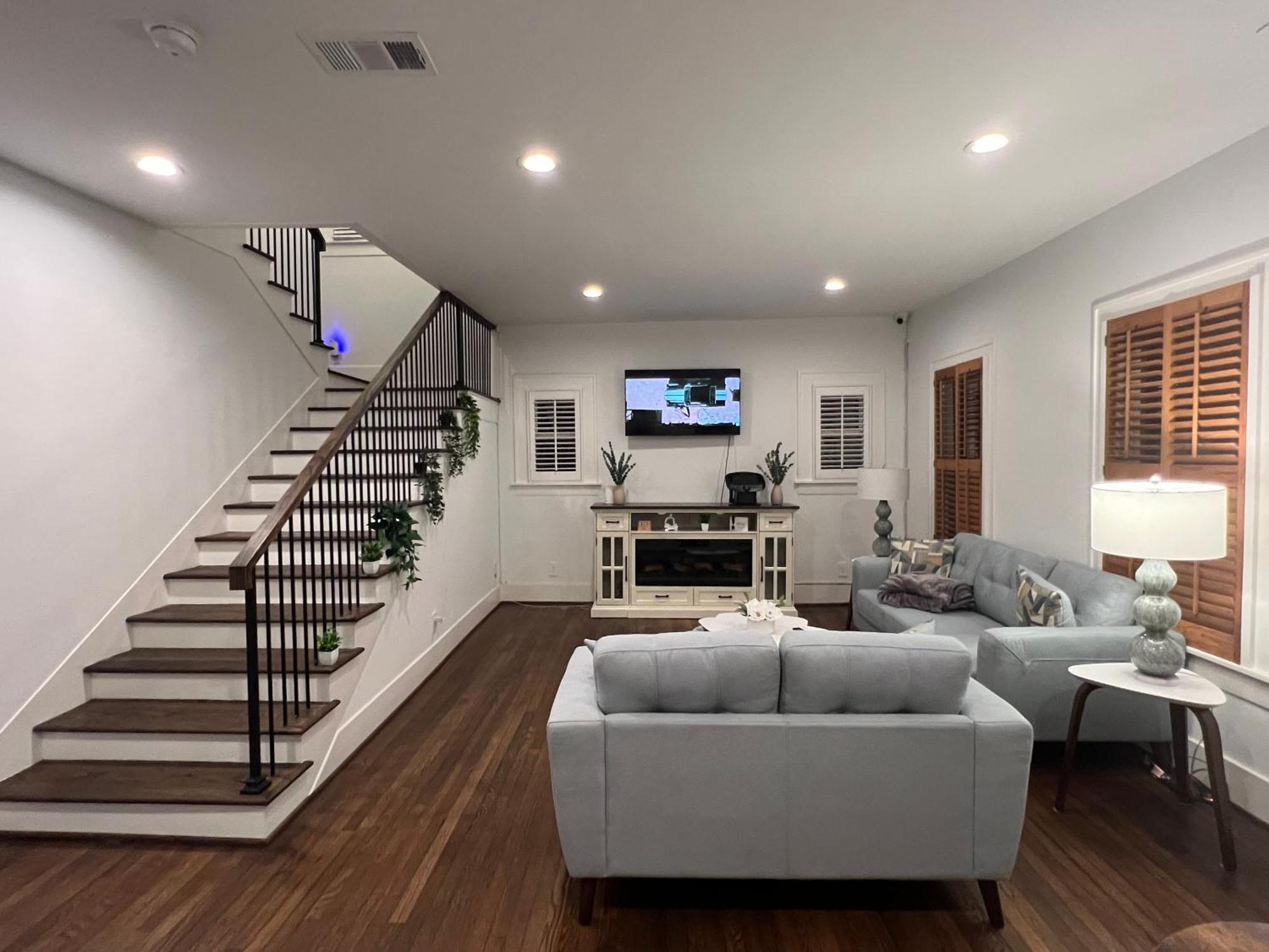 Mycrib Houston Hostel Екстериор снимка