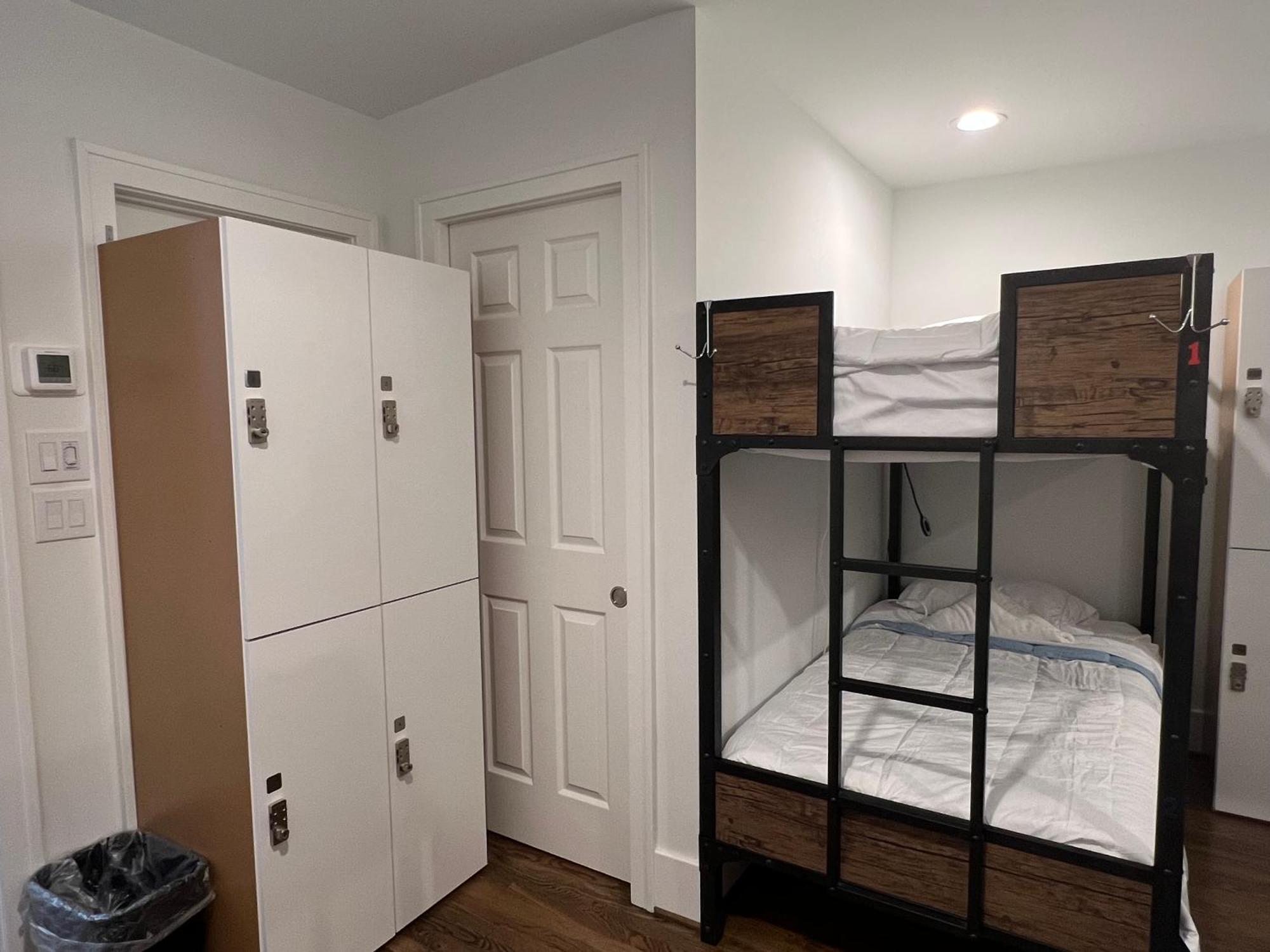 Mycrib Houston Hostel Екстериор снимка